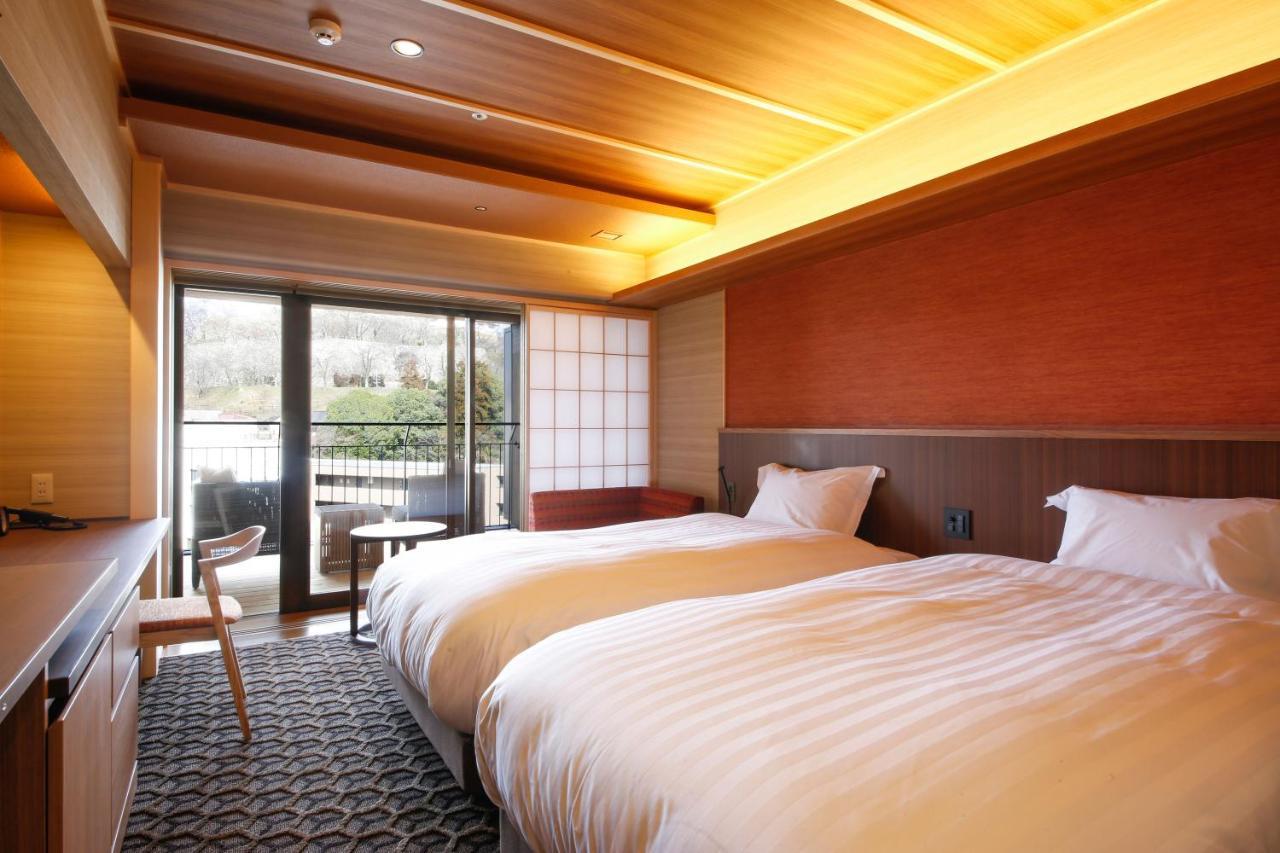 เดอะ ชิโรยามะ เทอเรซ สึยามะ วิลลา Hotel Tsuyama ภายนอก รูปภาพ