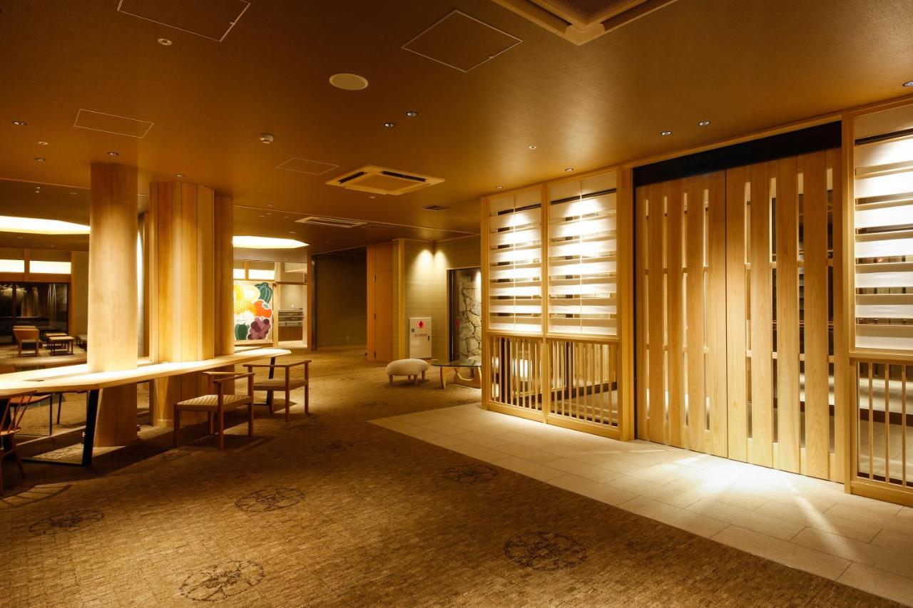 เดอะ ชิโรยามะ เทอเรซ สึยามะ วิลลา Hotel Tsuyama ภายนอก รูปภาพ